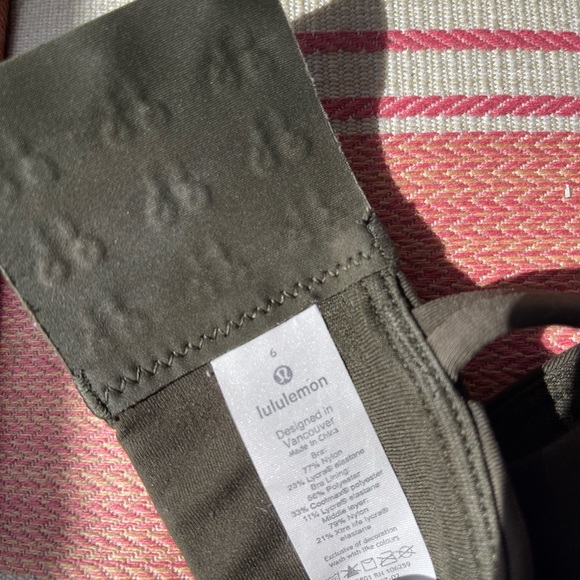Army green lululemon sports bra (size 6) - Picture 3 of 3
